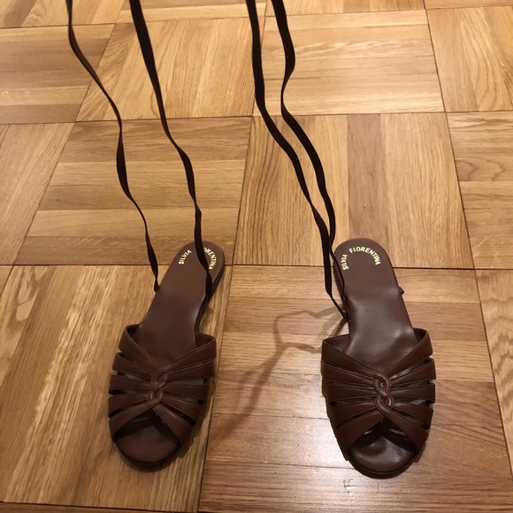Silvia Fiorentina Brown Tie Leather Sandal in size 5.5. Great condition! - Picture 2 of 5